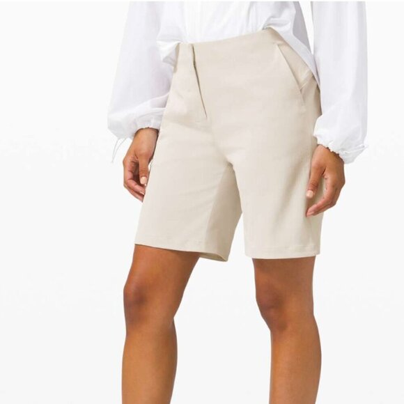 Lululemon In Power Mid Rise Short 8" Dune - Picture 7 of 7